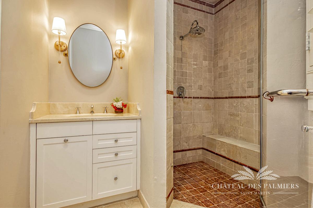 39.Location villa Chateau des Palmiers accés mer Terres Basses Saint Martin